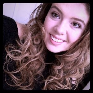 Meet your Posher, Shania